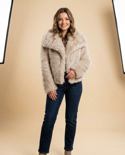 Madline24 - Vesel | Langhaarige Breitkragige Jacke Damen