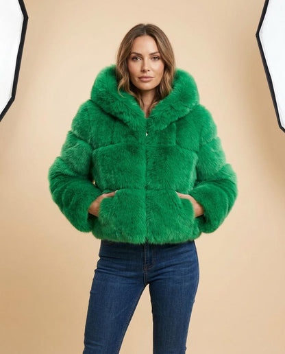 Madline24 - Vivin | Plüschig Kurz Geschnitten Jacke Damen